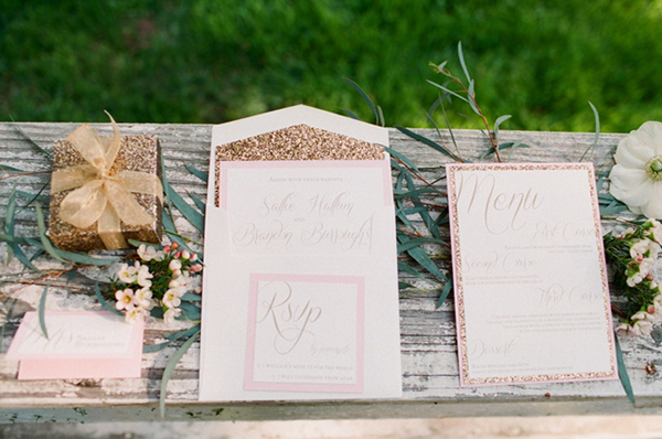 elegant-pink-and-gold-wedding-ideas