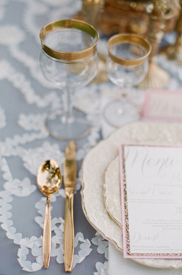 elegant-pink-and-gold-wedding-ideas