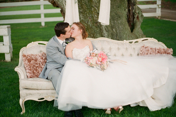 elegant-pink-and-gold-wedding-ideas