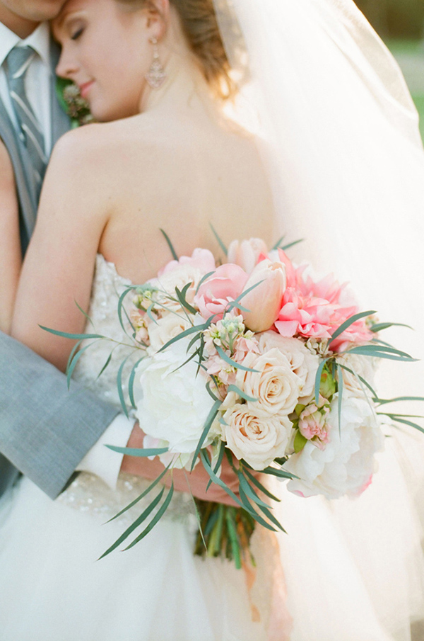 elegant-pink-and-gold-wedding-ideas