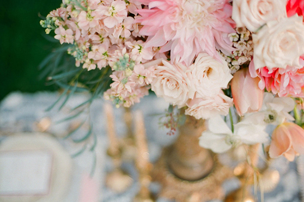 elegant-pink-and-gold-wedding-ideas