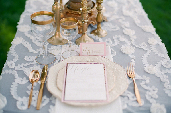 elegant-pink-and-gold-wedding-ideas