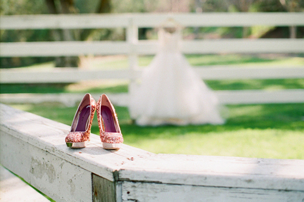 elegant-pink-and-gold-wedding-ideas