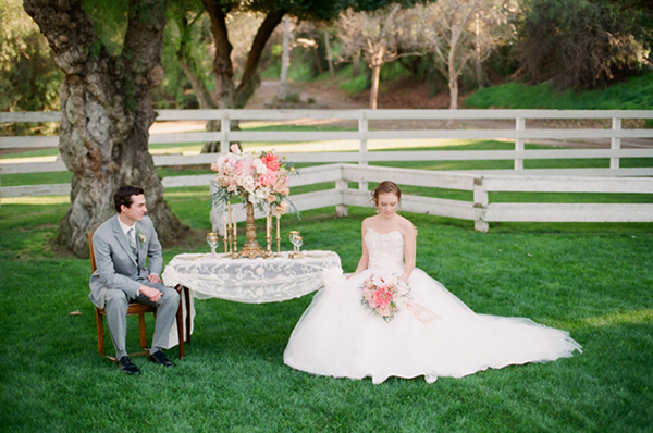 elegant-pink-and-gold-wedding-ideas