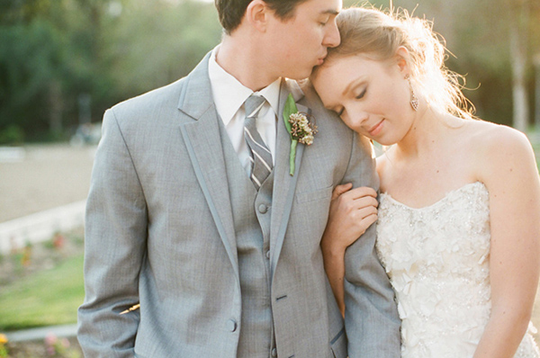 elegant-pink-and-gold-wedding-ideas
