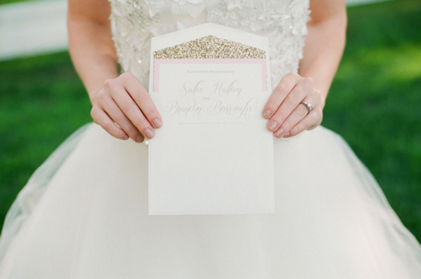 elegant-pink-and-gold-wedding-ideas