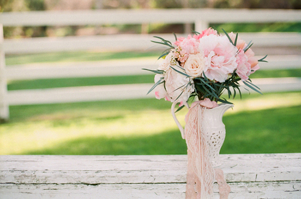 elegant-pink-and-gold-wedding-ideas