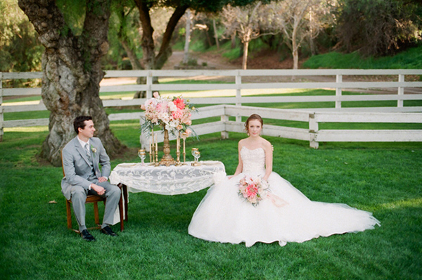 elegant-pink-and-gold-wedding-ideas