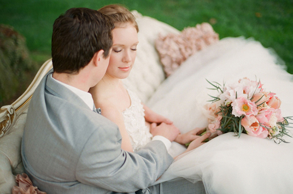 elegant-pink-and-gold-wedding-ideas