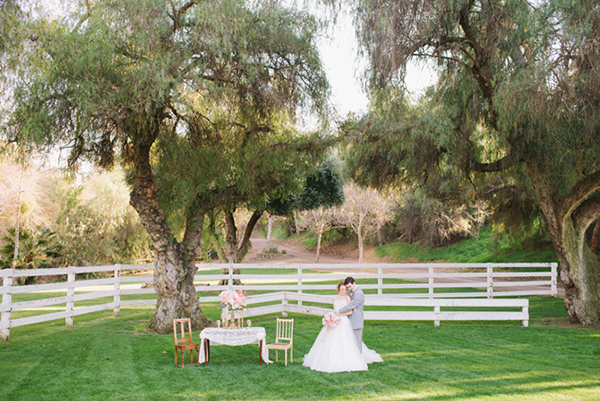 elegant-pink-and-gold-wedding-ideas
