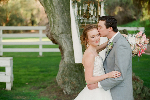 elegant-pink-and-gold-wedding-ideas