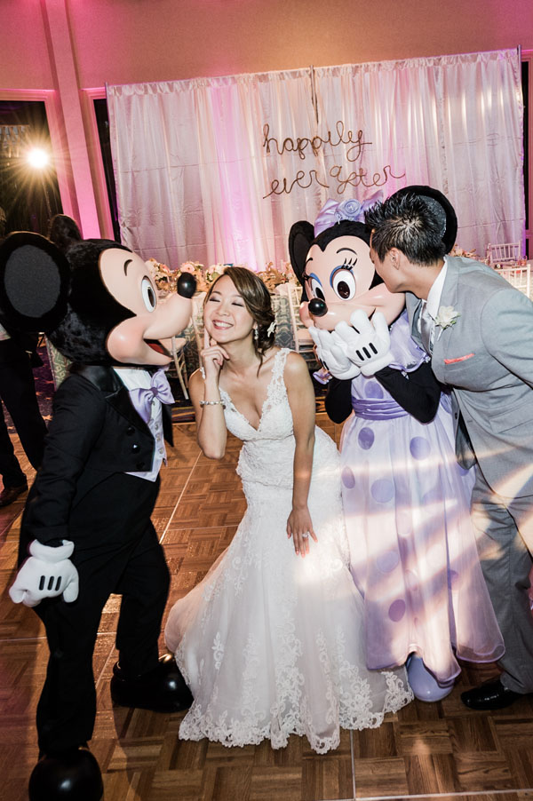 fairytale-disneyland-wedding