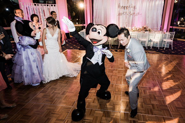 fairytale-disneyland-wedding