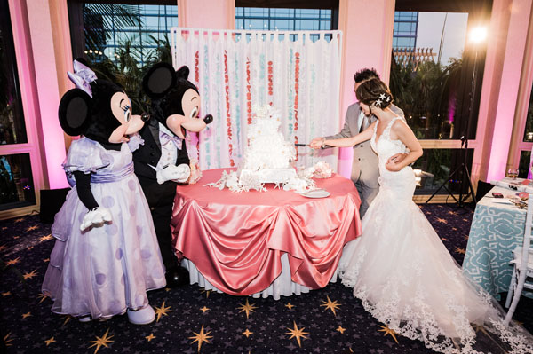 fairytale-disneyland-wedding