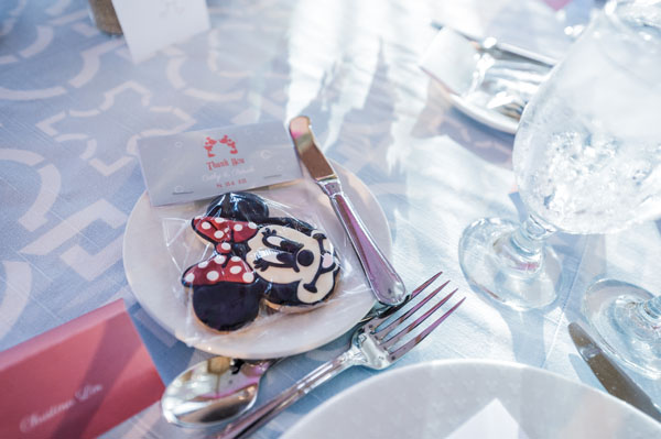 fairytale-disneyland-wedding