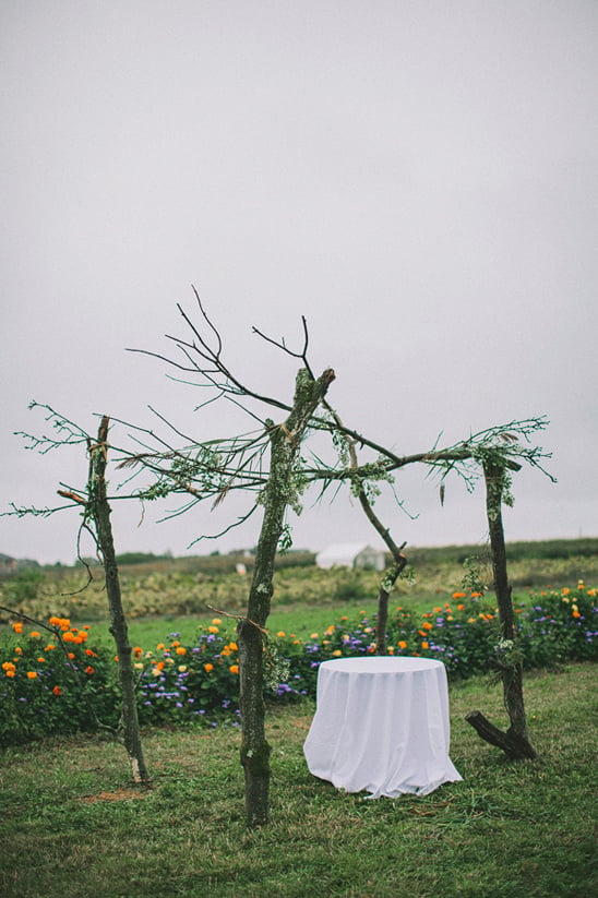 rustic outdoor wedding ceremony decor