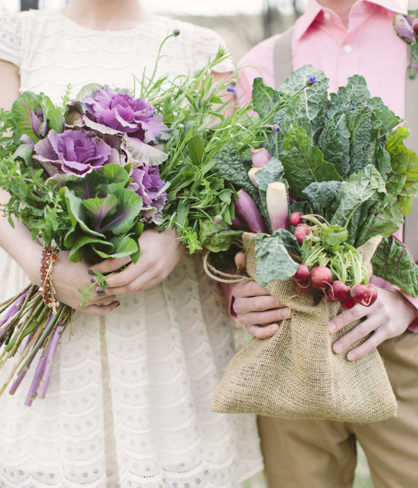 farm-wedding-inspiration-at-moon