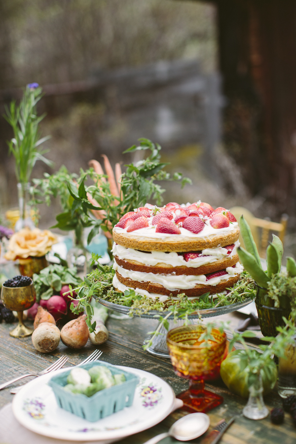 farm-wedding-inspiration-at-moon