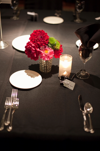 posh-wedding-filled-with-bright-colors