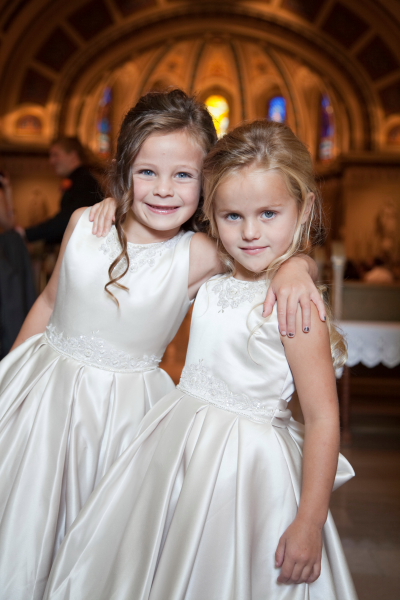 posh-wedding-filled-with-bright-colors