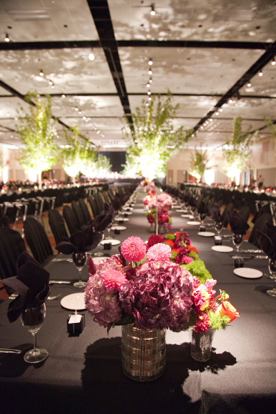 posh-wedding-filled-with-bright-colors