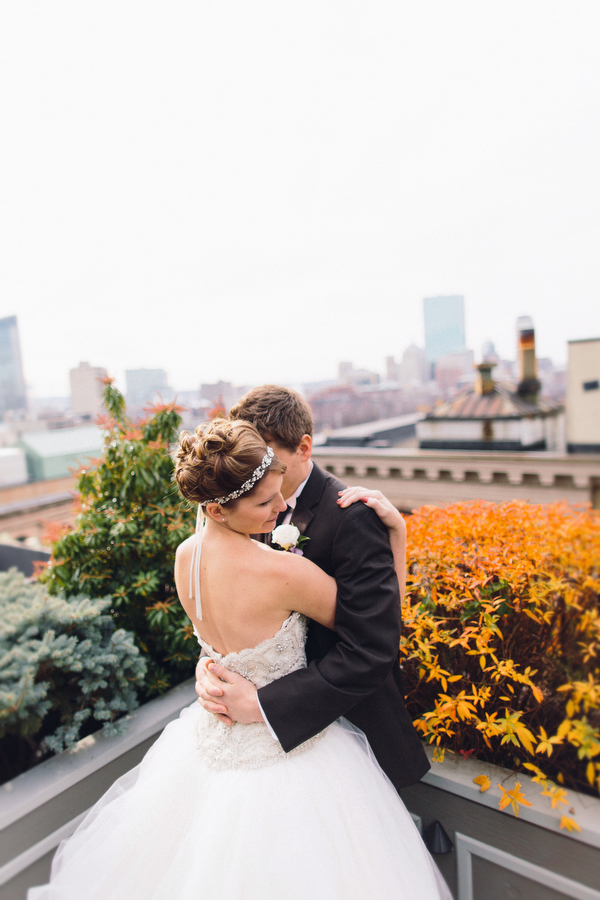 romantic-winter-rooftop-wedding-ideas