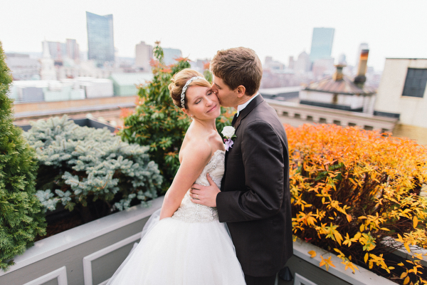 romantic-winter-rooftop-wedding-ideas
