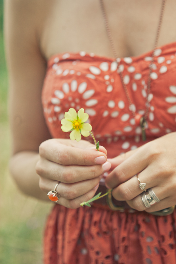 rustic-backyard-wedding-full-of