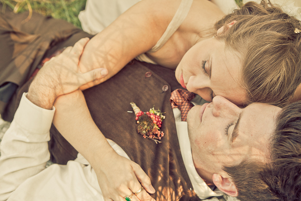 rustic-backyard-wedding-full-of