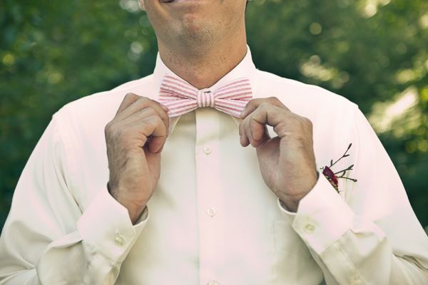 rustic-backyard-wedding-full-of