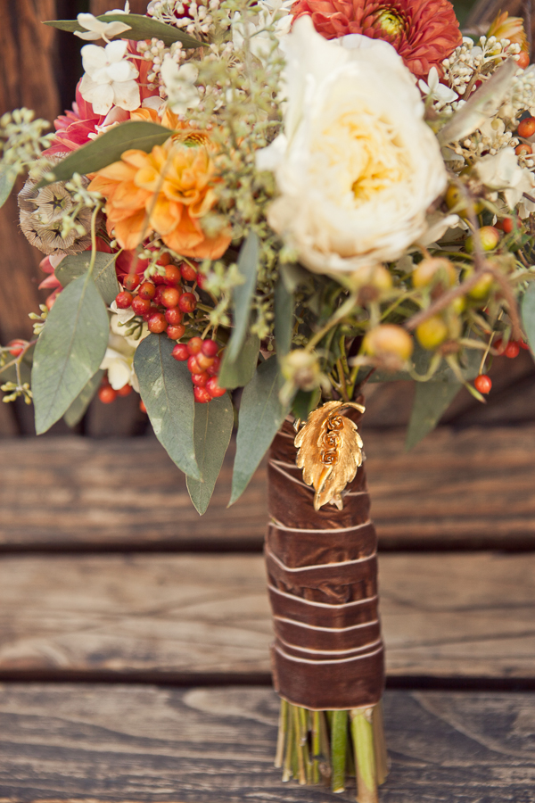 rustic-backyard-wedding-full-of