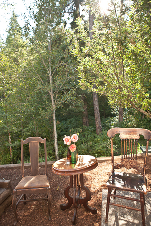 rustic-backyard-wedding-full-of