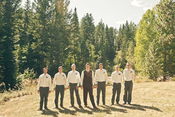 rustic-backyard-wedding-full-of