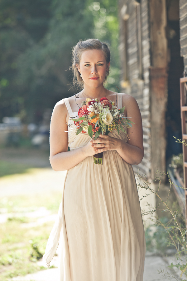 rustic-backyard-wedding-full-of