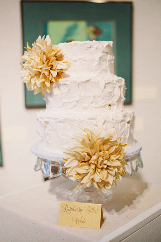 white buttercream wedding cake by Maria's Cake Decorating