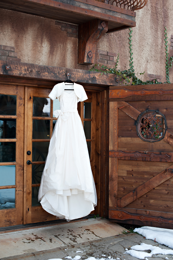 wintery-fall-wedding-at-wadley-farms