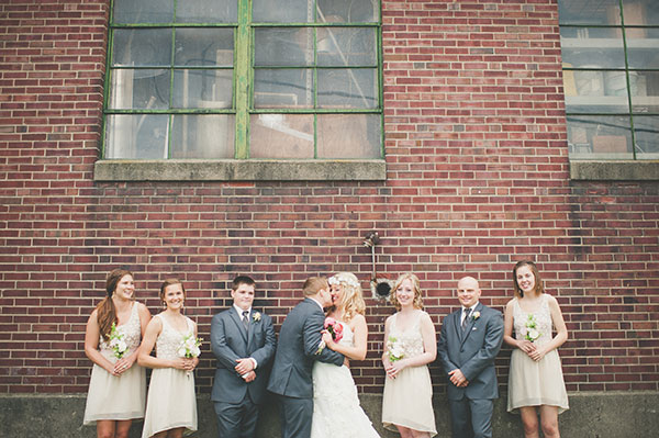 artsy-vintage-wedding-at-the-old-bag