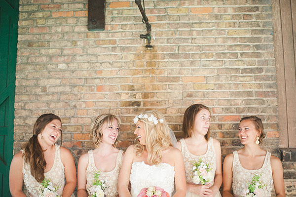 artsy-vintage-wedding-at-the-old-bag