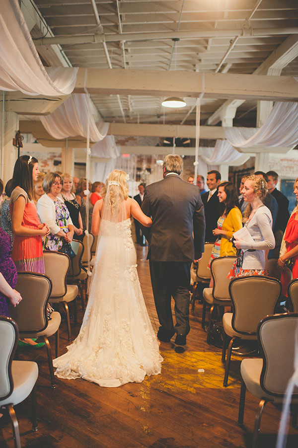 artsy-vintage-wedding-at-the-old-bag