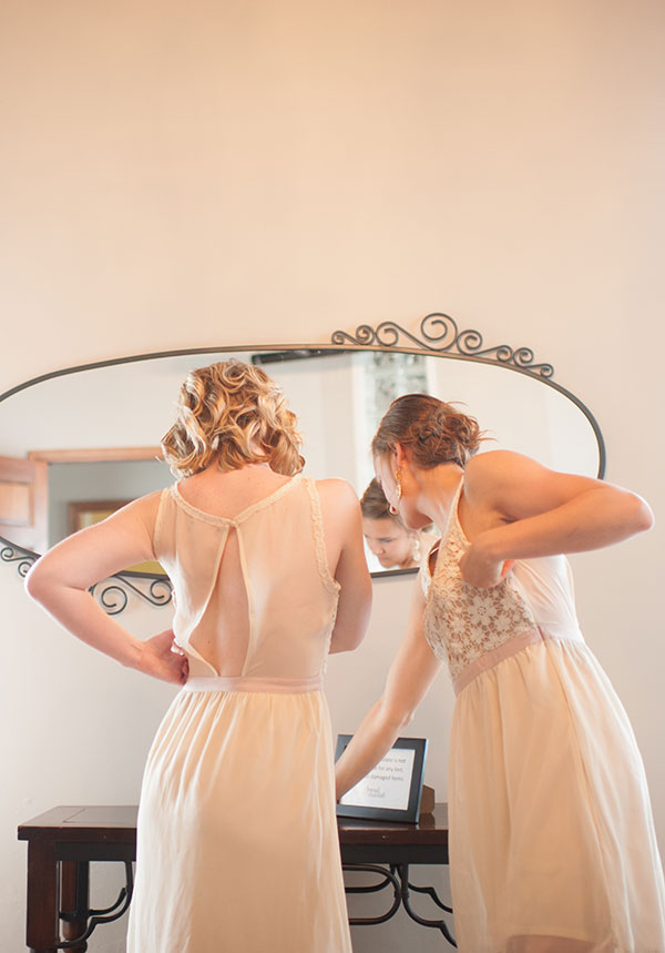 artsy-vintage-wedding-at-the-old-bag