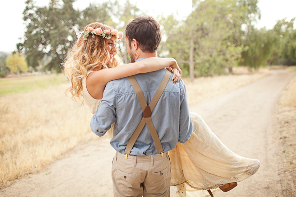 bohemian-wedding-ideas-with-a-modern