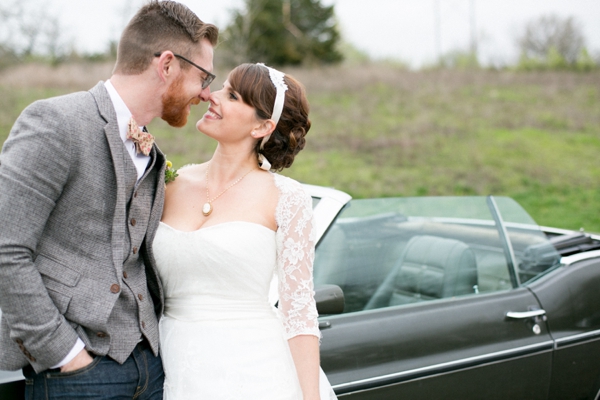 bright-and-cheery-wedding-in-blue-and