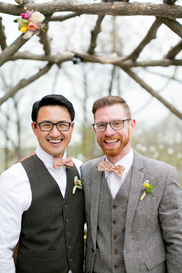 bright-and-cheery-wedding-in-blue-and