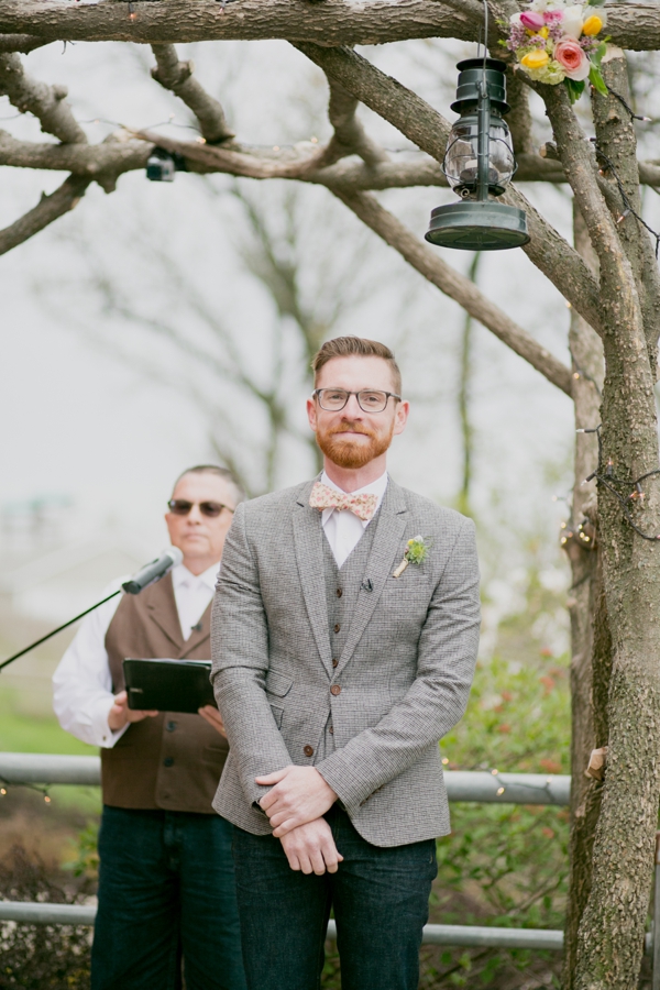 bright-and-cheery-wedding-in-blue-and