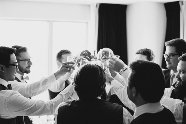 bright-and-cheery-wedding-in-blue-and