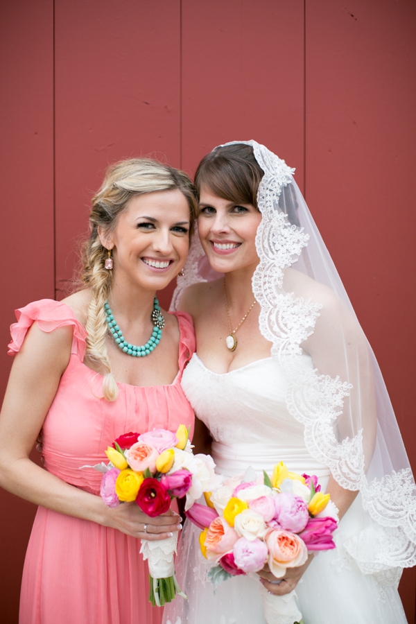 bright-and-cheery-wedding-in-blue-and