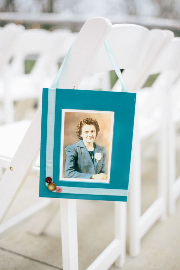 bright-and-cheery-wedding-in-blue-and