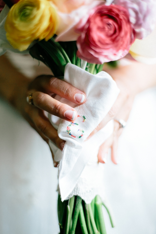 bright-and-cheery-wedding-in-blue-and