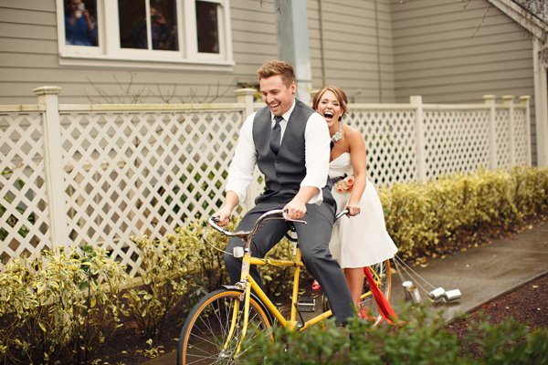 cheerful-wedding-inspiration-in-coral