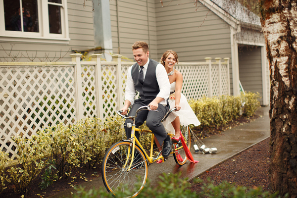 cheerful-wedding-inspiration-in-coral
